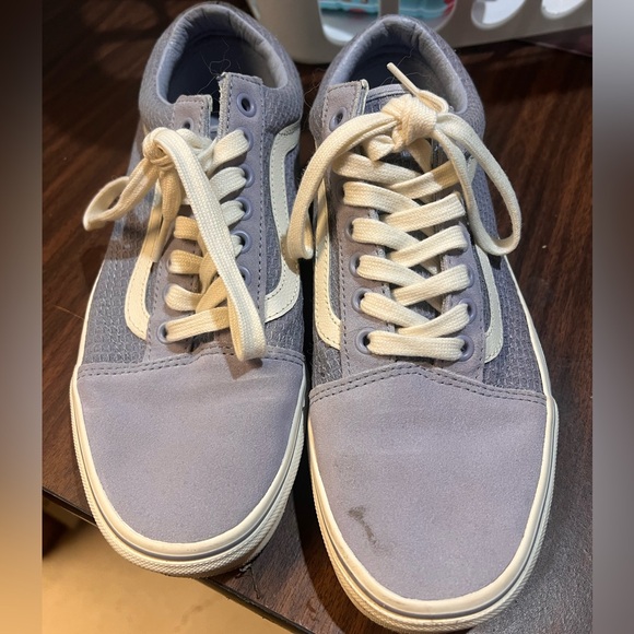 vans - Picture 2 of 6